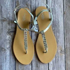 NWT Charlotte Russe Silver Sandals size 9